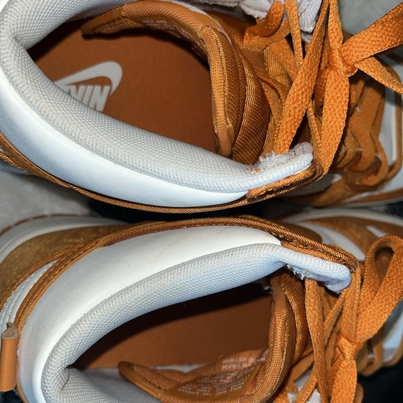 Nike Dunk High Monarch - Picture 10 of 17